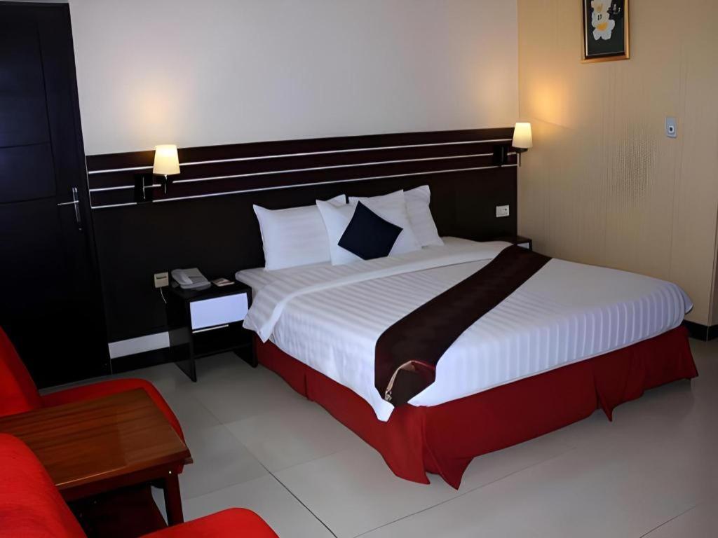 מדאן Grand Antares Hotel מראה חיצוני תמונה