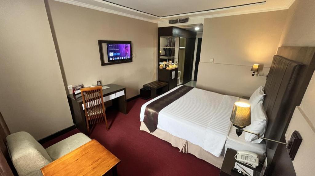 מדאן Grand Antares Hotel מראה חיצוני תמונה
