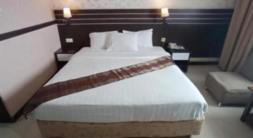 מדאן Grand Antares Hotel מראה חיצוני תמונה
