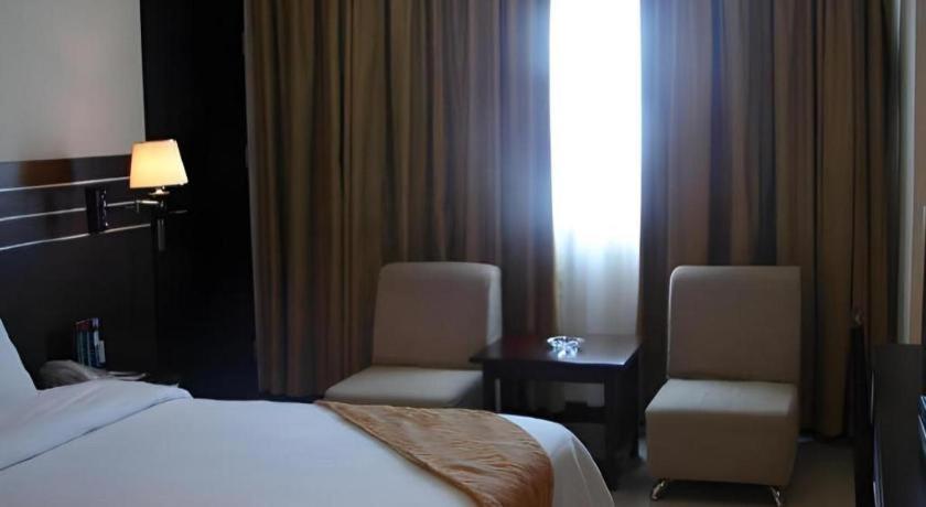 מדאן Grand Antares Hotel מראה חיצוני תמונה