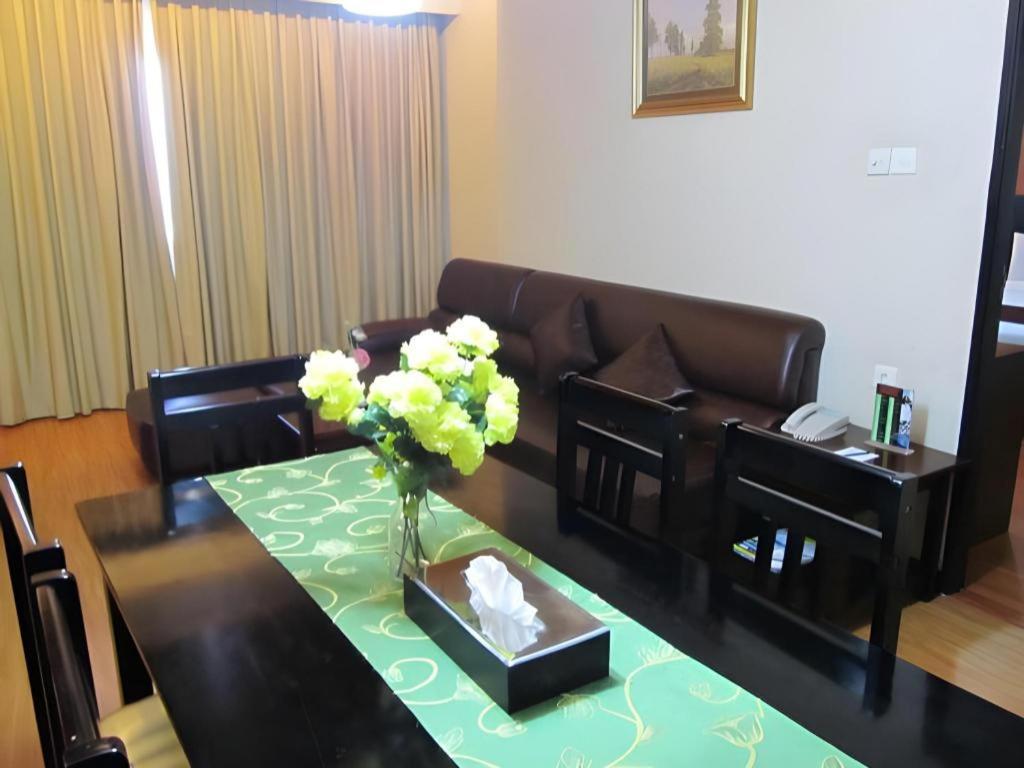 מדאן Grand Antares Hotel מראה חיצוני תמונה