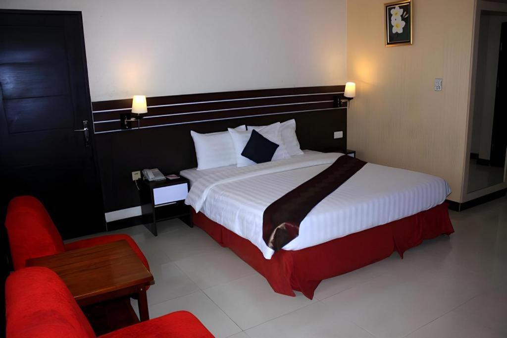 מדאן Grand Antares Hotel מראה חיצוני תמונה